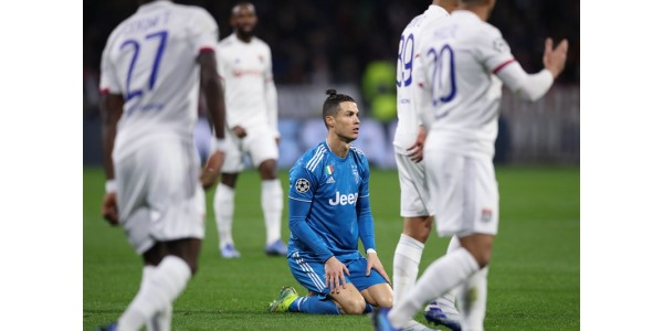 Juventus verlor zum ersten Mal in der Champions League gegen Olympique Lyonnais